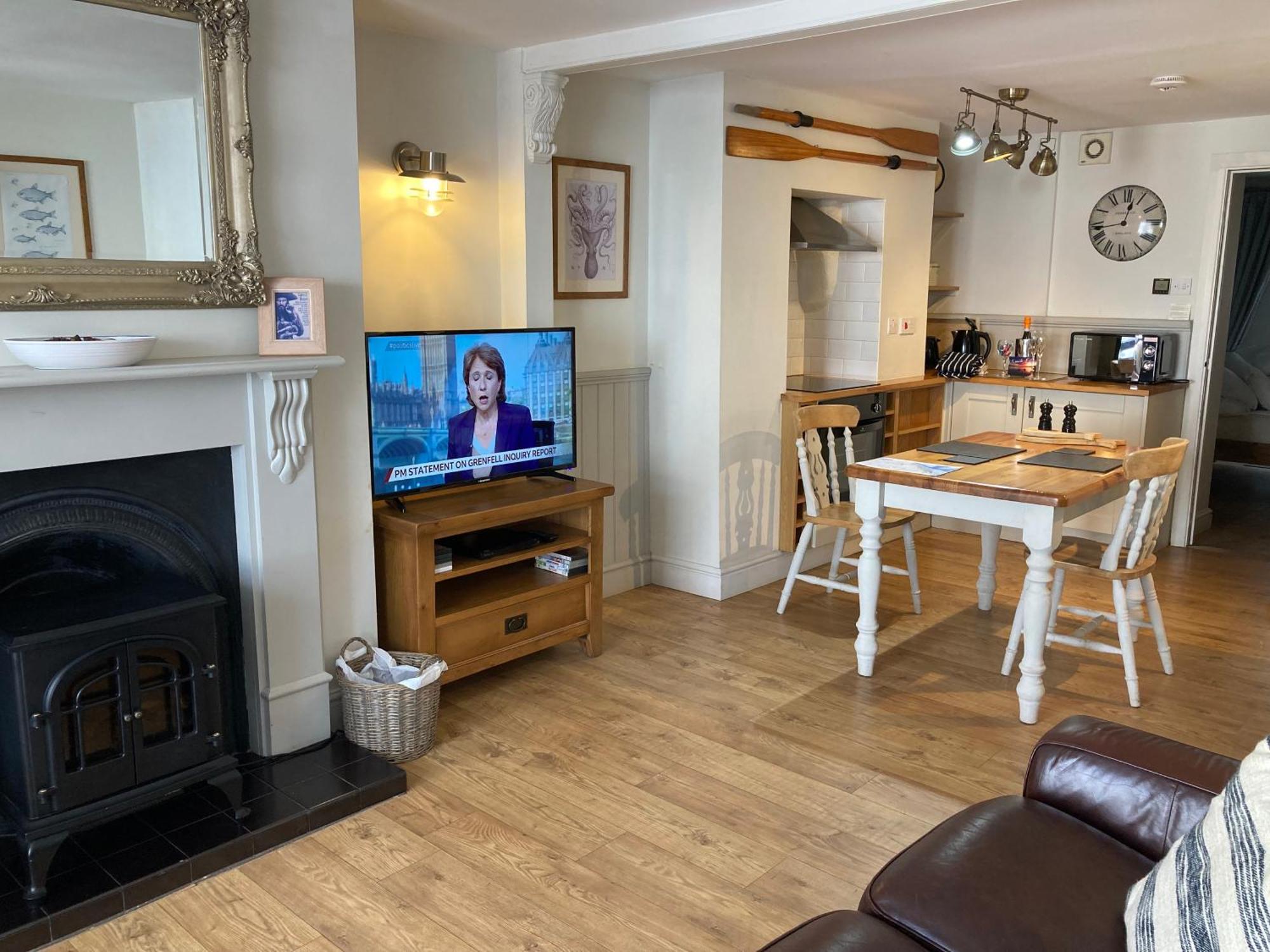 Beautiful Seaside One Bedroom Apartment Shaldon Exterior photo